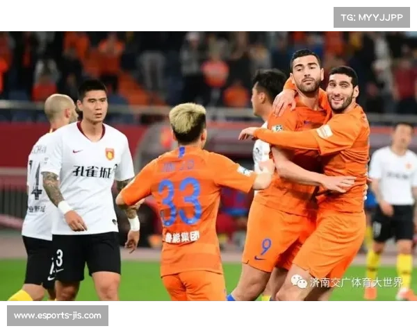 巴萨2-0客胜比利亚雷亚尔，联赛八连胜领跑